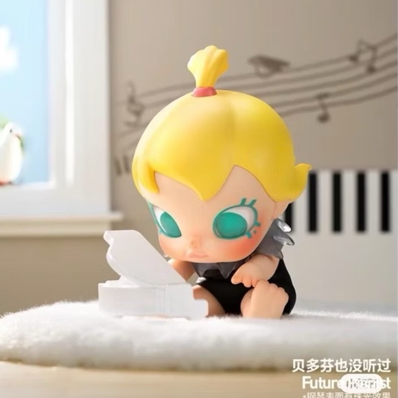 Authentic Molly-WHEN I WAS THREE SET- Future Pianist figure - Picture 1 of 4